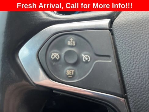 Used 2018 Chevrolet Traverse LT w/ LPO, Black Accent Package AWD/4WD image 4