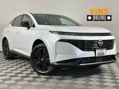 Used 2025 Nissan Murano SV AWD/4WD image 1