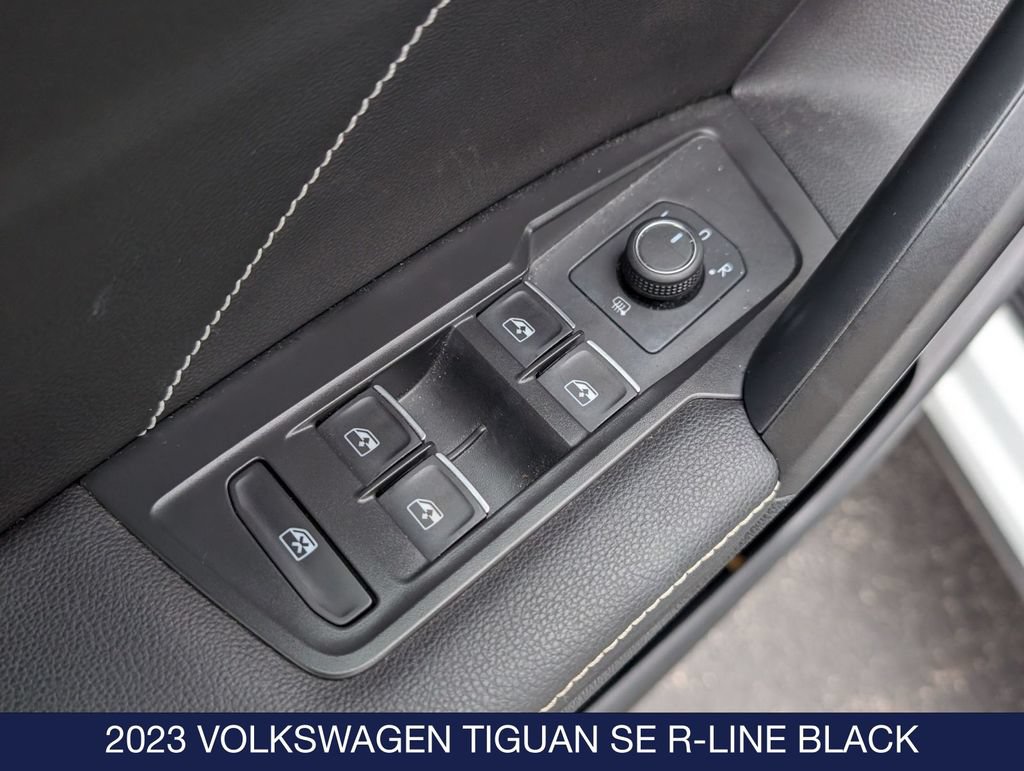 Certified 2023 Volkswagen Tiguan SE R-Line AWD/4WD image 12