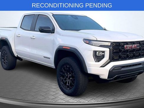 Used 2026 GMC Canyon Elevation RWD image 1