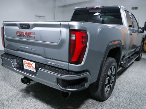Used 2024 GMC Sierra 2500 Denali w/ Denali Reserve Package AWD/4WD image 7