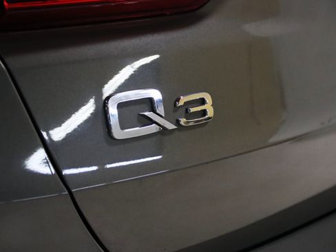 Used 2021 Audi Q3 2.0T Premium Plus w/ Premium Plus Package image 12