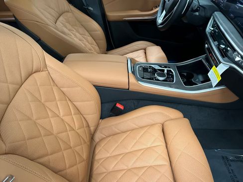 New 2026 BMW X5 xDrive40i w/ Climate Comfort Package image 16