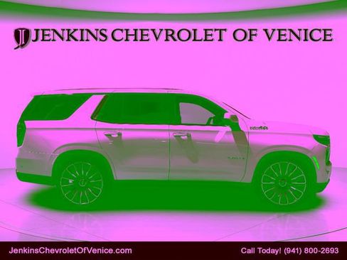 Used 2025 Chevrolet Tahoe High Country AWD/4WD image 3