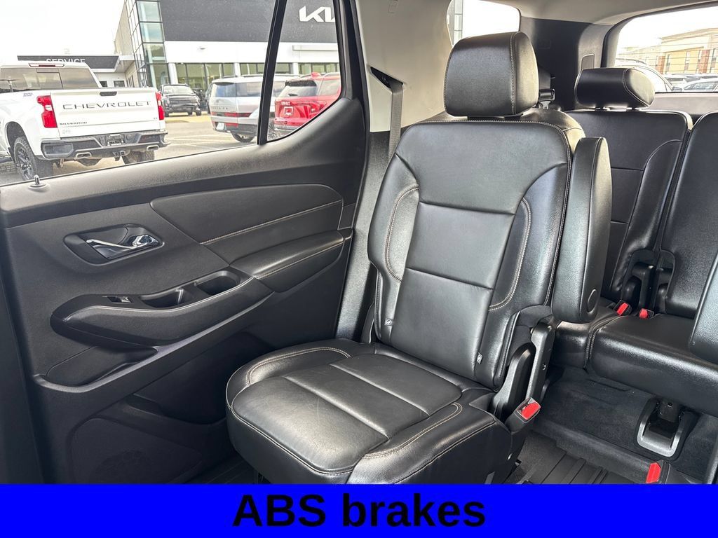 Used 2019 Chevrolet Traverse LT w/ LT Premium Package AWD/4WD image 13