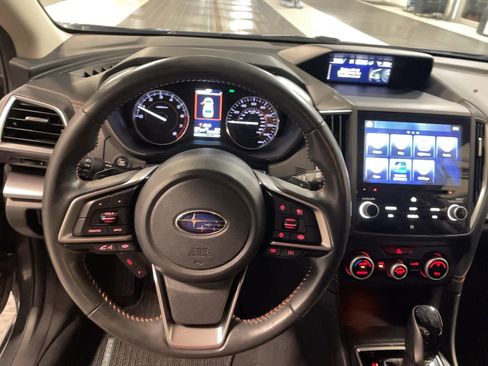 Used 2023 Subaru Crosstrek 2.5i Limited AWD/4WD image 15