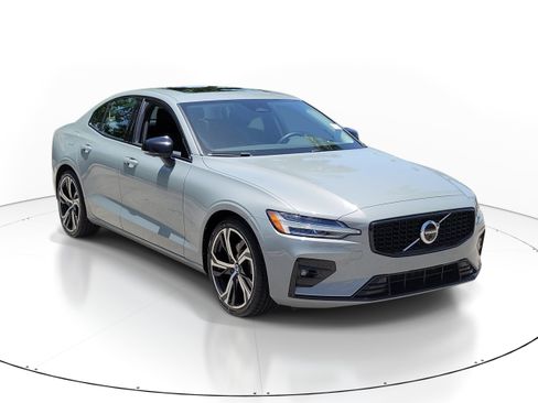 Certified 2024 Volvo S60 B5 Plus AWD/4WD image 1