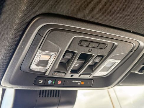 Used 2023 GMC Sierra 1500 AT4 w/ Technology Package image 40