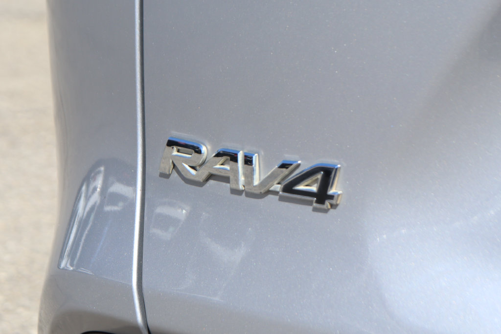 Used 2019 Toyota RAV4 XLE FWD image 46