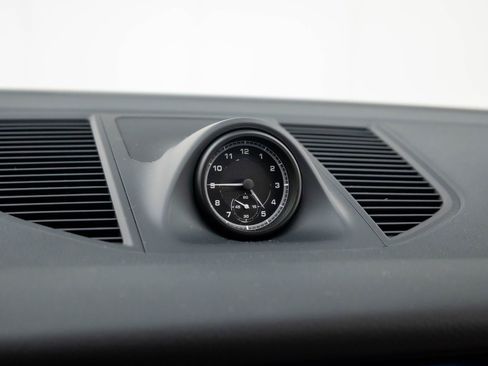 New 2026 Porsche Macan S image 28