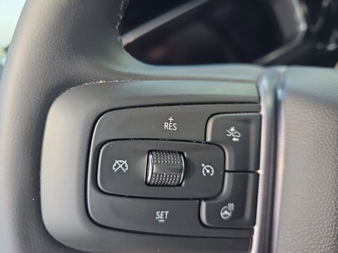 Used 2026 GMC Sierra 1500 SLE image 18