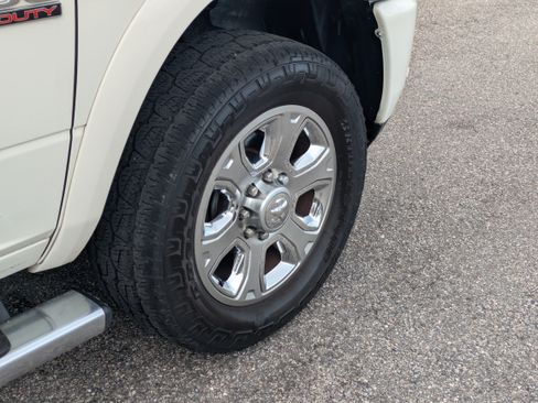 Used 2018 RAM 3500 Laramie w/ Sport Appearance Group AWD/4WD image 13