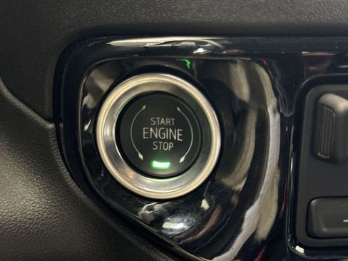 Used 2025 Chevrolet Silverado 1500 RST image 17