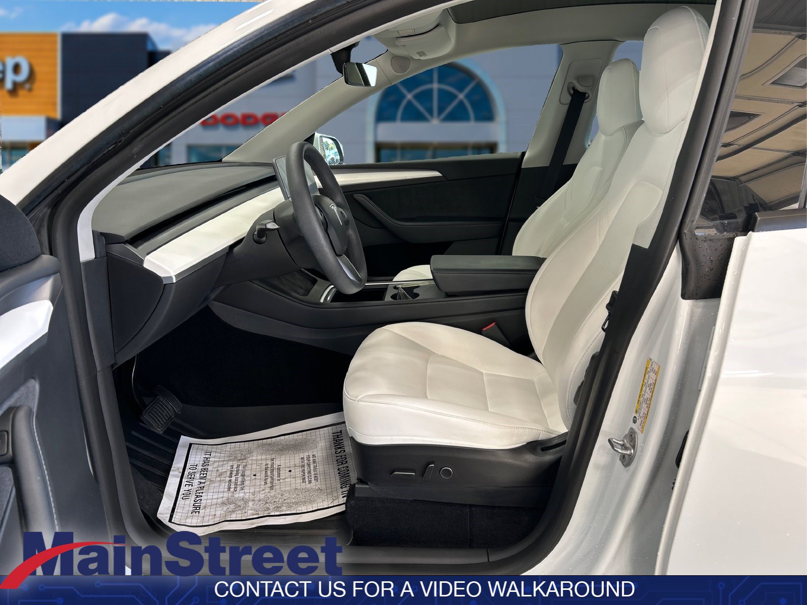 Used 2023 Tesla Model Y AWD image 9