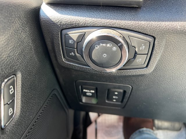 Used 2018 Ford F150 XLT w/ Equipment Group 302A Luxury AWD/4WD image 25