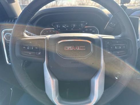 Certified 2022 GMC Sierra 1500 Elevation image 17