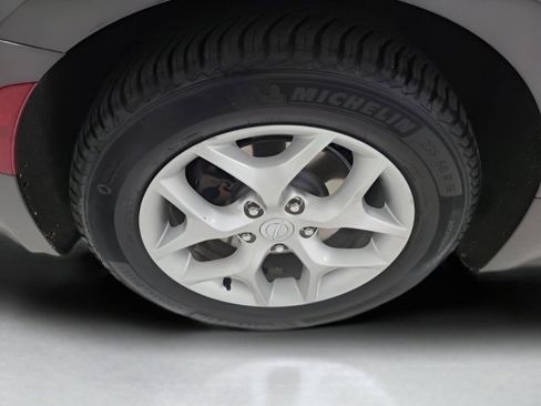 Used 2019 Chrysler Pacifica Limited FWD image 8