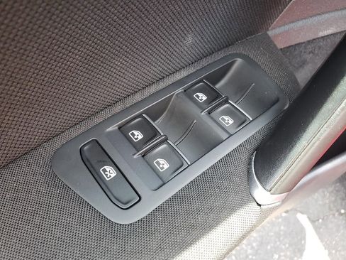Used 2016 Volkswagen GTI S FWD image 18