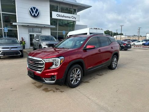 Used 2022 GMC Terrain SLT AWD/4WD image 1