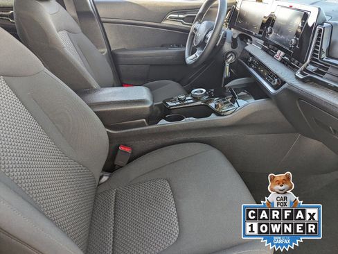 Used 2024 Kia Sportage LX FWD image 11