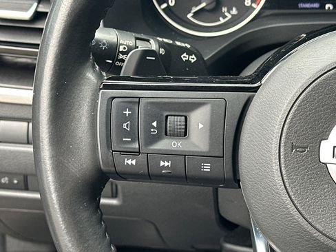 Used 2021 Nissan Rogue SL image 25