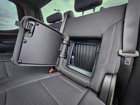 New 2026 GMC Sierra 1500 Elevation image 35