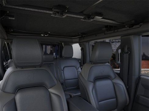 New 2025 Ford Bronco Outer Banks w/ Sasquatch Package image 37