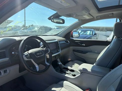 Used 2019 GMC Acadia SLT FWD image 3