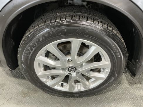 Used 2021 Nissan Rogue Sport S image 27