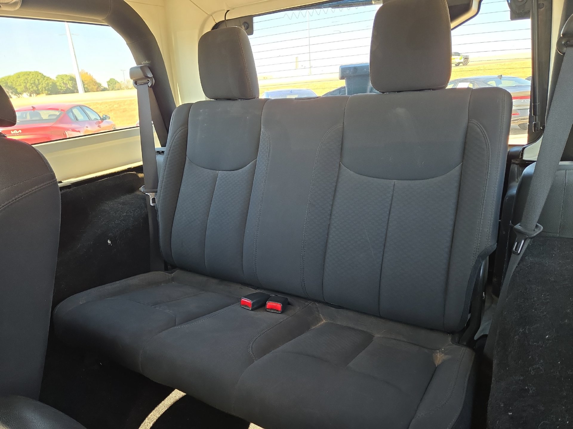 Used 2018 Jeep Wrangler Sport AWD/4WD image 13