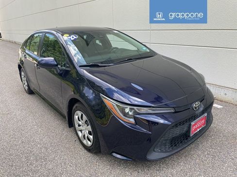 Used 2022 Toyota Corolla LE image 1