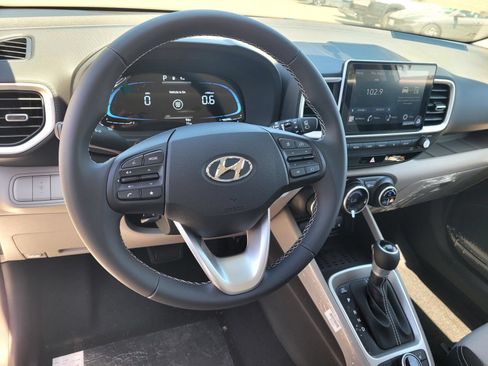 New 2026 Hyundai Venue SEL FWD image 9