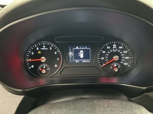 Used 2017 Kia Sorento AWD w/ LX Convenience Package image 13