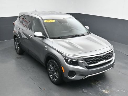 Used 2023 Kia Seltos LX image 26