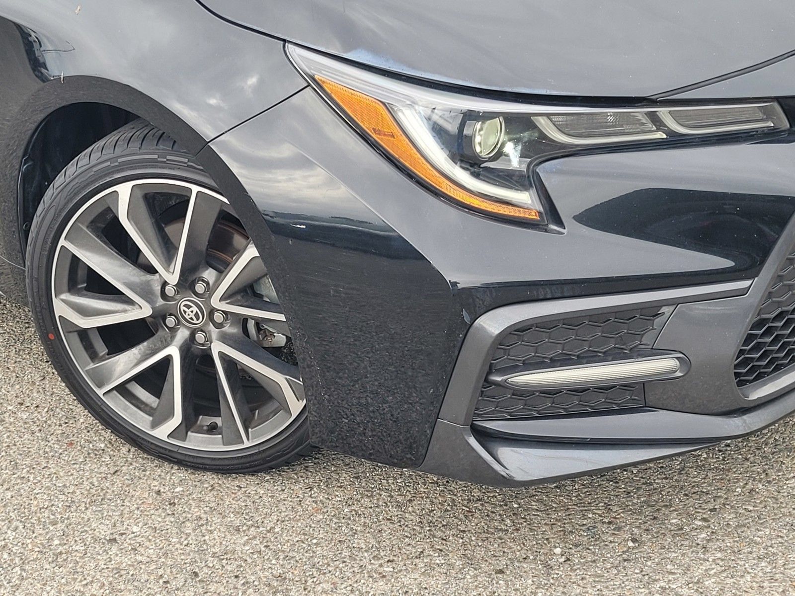Used 2022 Toyota Corolla SE FWD image 9