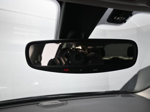 Used 2020 Chrysler Pacifica Limited FWD image 21