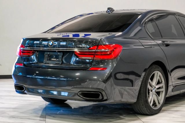 Used 2016 BMW 750i xDrive AWD/4WD image 12