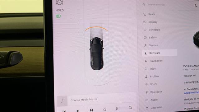 Used 2018 Tesla Model 3 Long Range RWD image 27