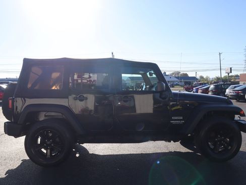 Used 2015 Jeep Wrangler Unlimited Sport w/ Quick Order Package 24S image 6