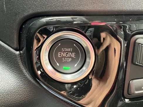 New 2026 Chevrolet Silverado 1500 RST w/ RST All Star Premium Package AWD/4WD image 10