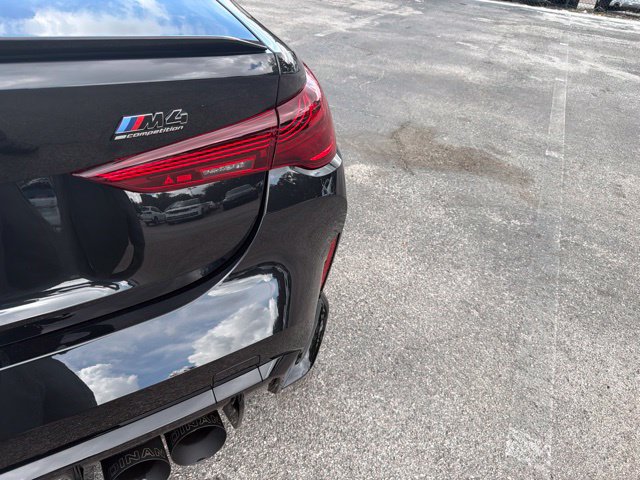 Used 2026 BMW M4 Competition w/ Executive Package RWD image 5