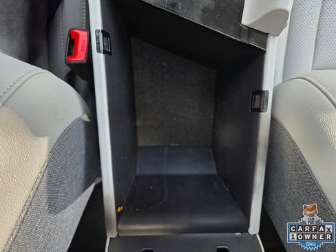Used 2025 Hyundai Elantra Limited FWD image 37