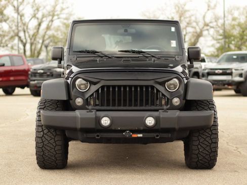 Used 2016 Jeep Wrangler Unlimited Sport image 2
