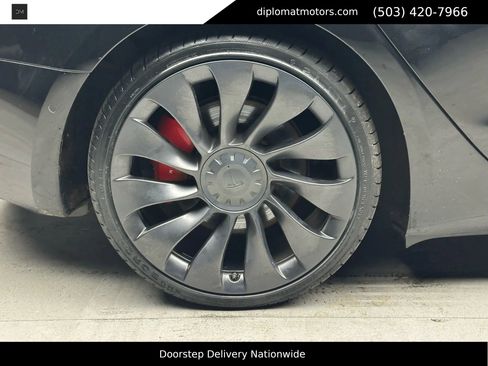 Used 2021 Tesla Model 3 Performance image 36