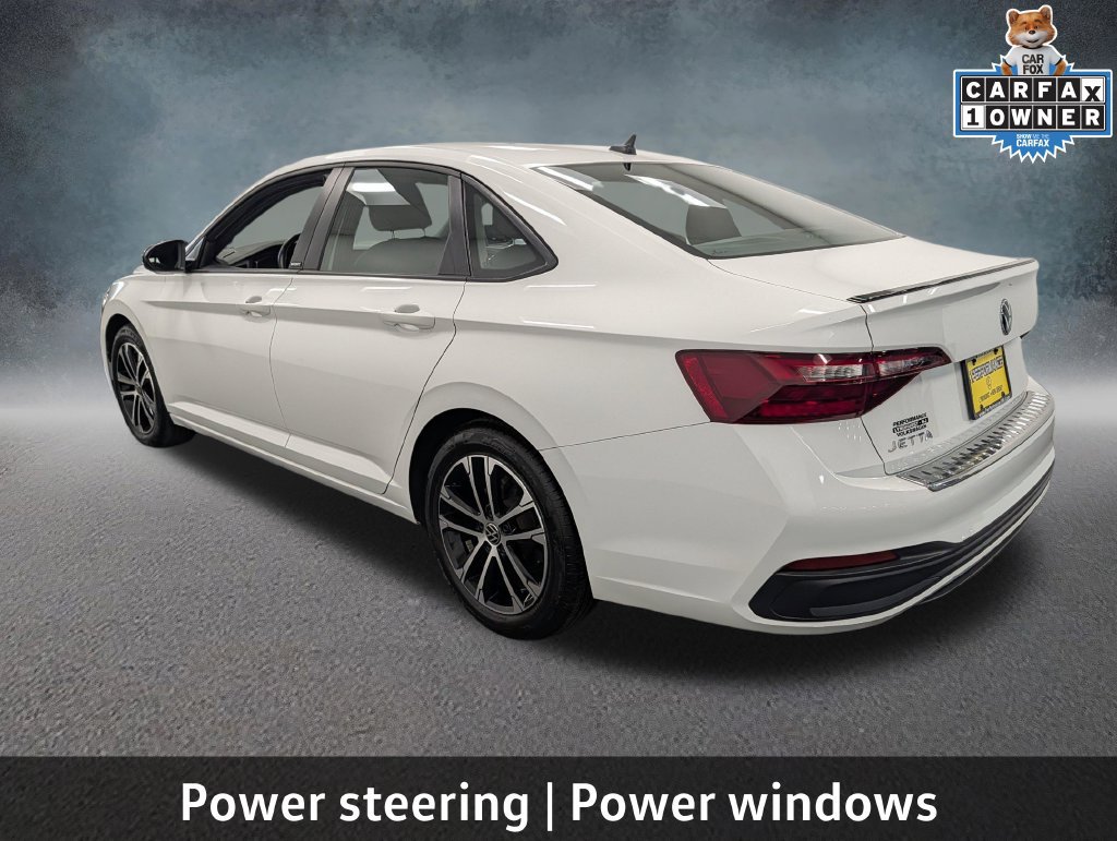 Used 2023 Volkswagen Jetta Sport FWD image 7