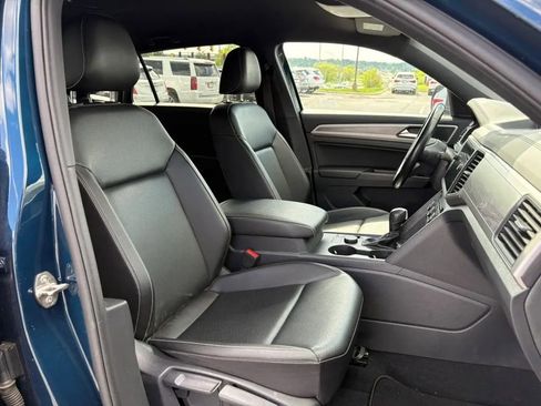 Used 2020 Volkswagen Atlas Cross Sport SE w/ Towing Package AWD/4WD image 17