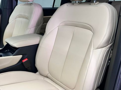 New 2025 Jeep Grand Cherokee L Limited w/ Black Appearance Package image 19