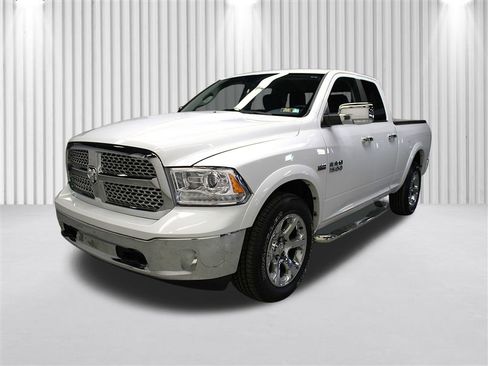 Used 2014 RAM 1500 Laramie w/ Convenience Group AWD/4WD image 8