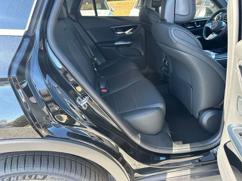 Used 2026 Mercedes-Benz GLC 300 image 18