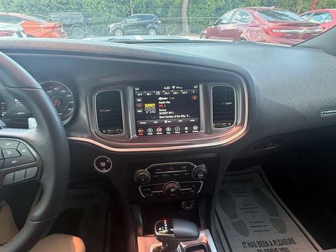 Used 2019 Dodge Charger R/T image 38